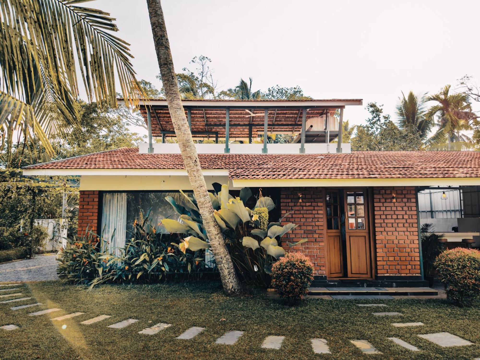 Bamboonest Riverside Villa Kochi Esterno foto